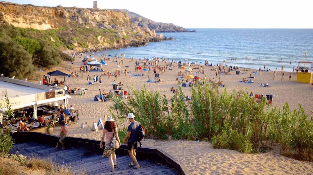 Golden Bay, Malta