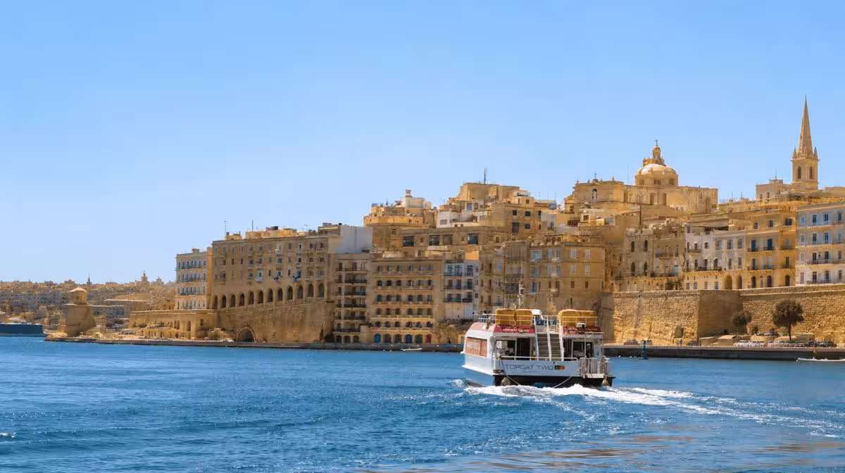 Ferry crossing from Valletta to the Three Cities