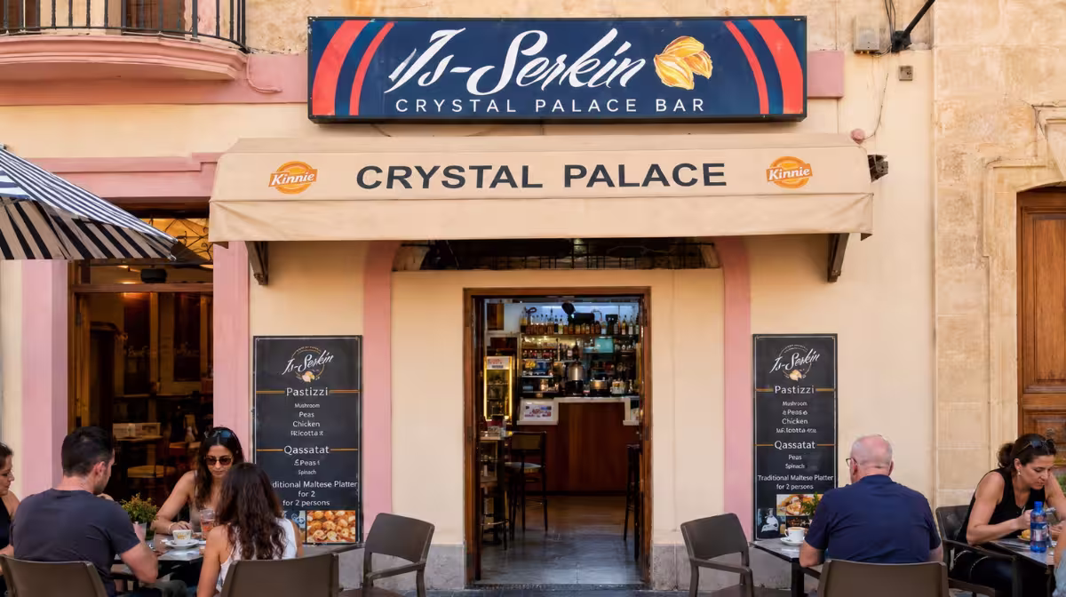 Crystal Palace / Is-Serkin pastizzeria in Rabat, Malta