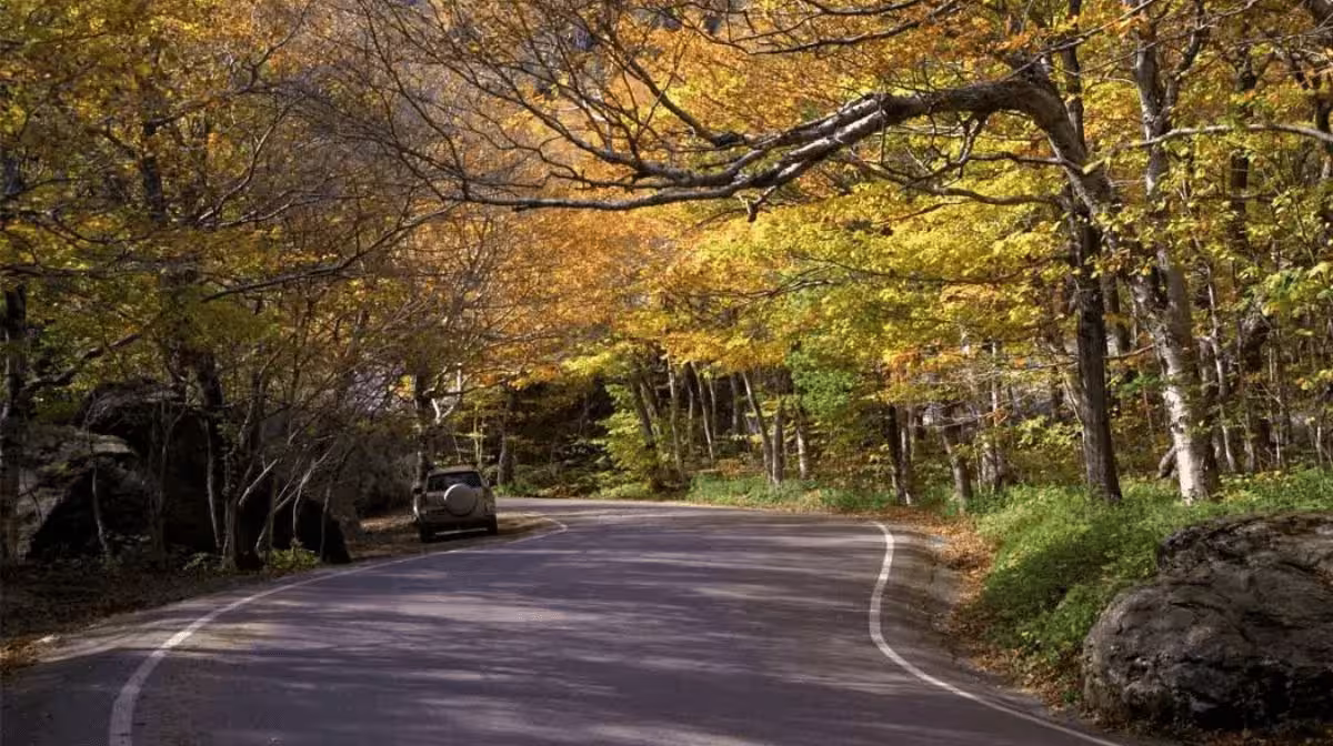 Smugglers' Notch mountain pass in Vermont during fall foliage