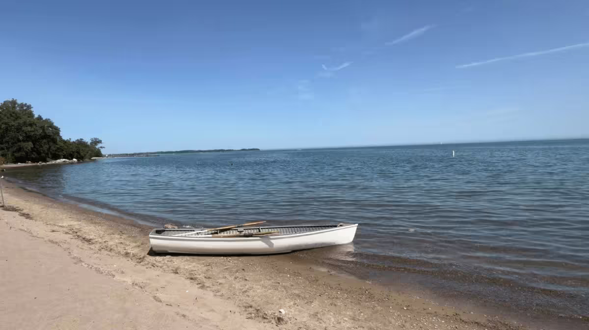 Beach on Ward's Island, Toronto